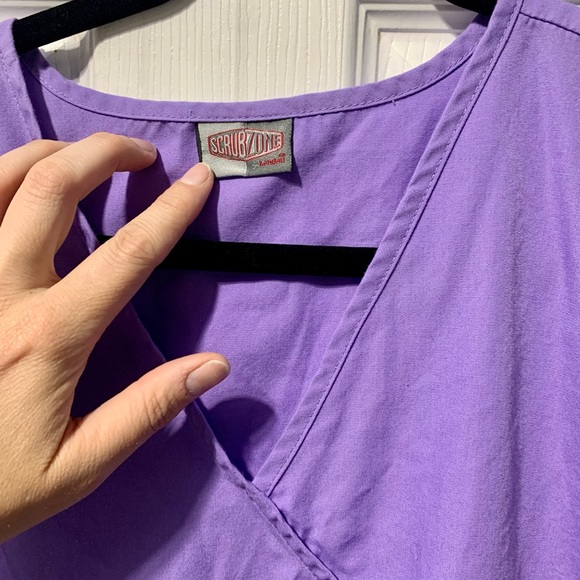 Purple nursing scrub top - Picture 2 of 3
